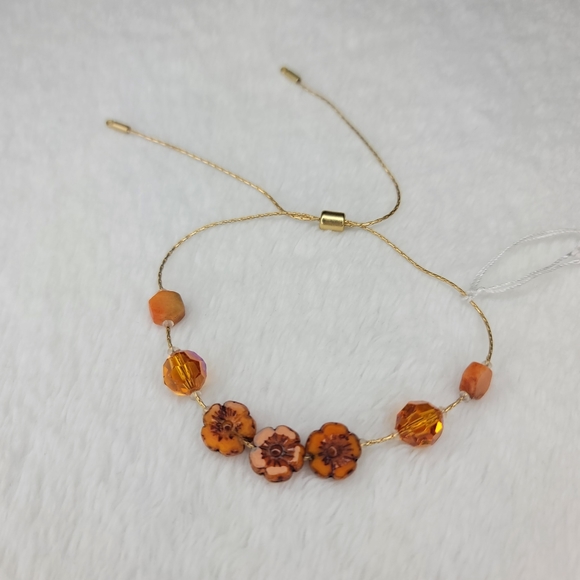 Bravelet - Picture 1 of 3